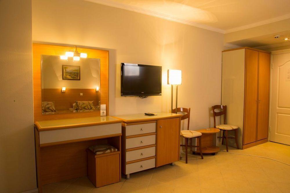 Royal Palm Beach Hotel غومْبيت المظهر الخارجي الصورة