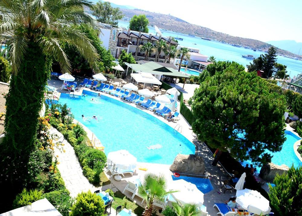 Royal Palm Beach Hotel غومْبيت المظهر الخارجي الصورة