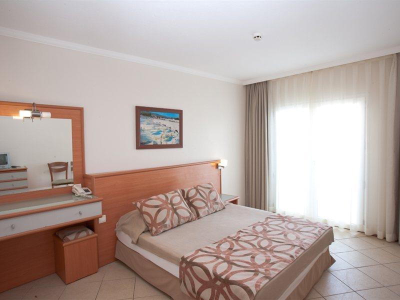Royal Palm Beach Hotel غومْبيت المظهر الخارجي الصورة