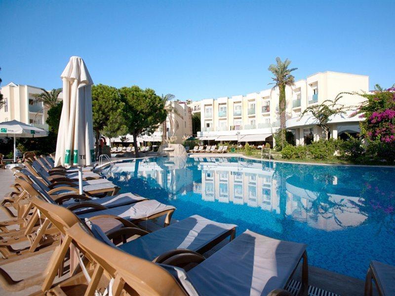 Royal Palm Beach Hotel غومْبيت المظهر الخارجي الصورة